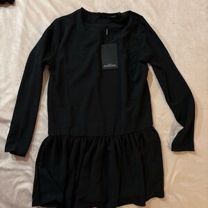 PrettyLittleThing DRESS